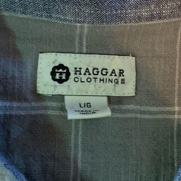 Like new grey plaid Haggar men's short sleeve shirt - Picture 3 of 3